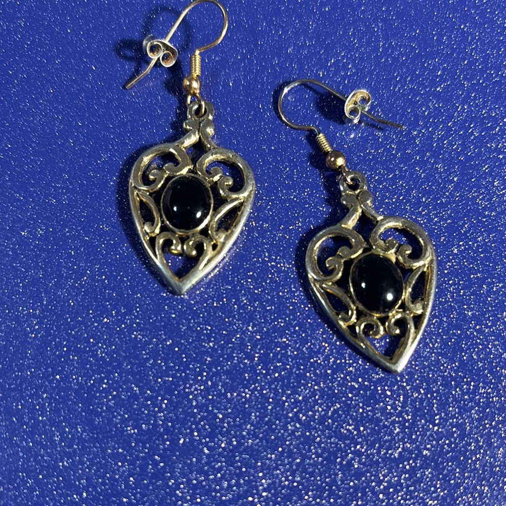 Elegant Silver and Black Heart Earrings